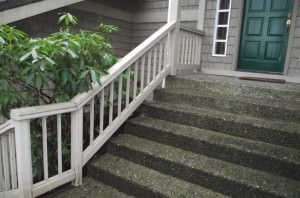 Stairs with no handrail