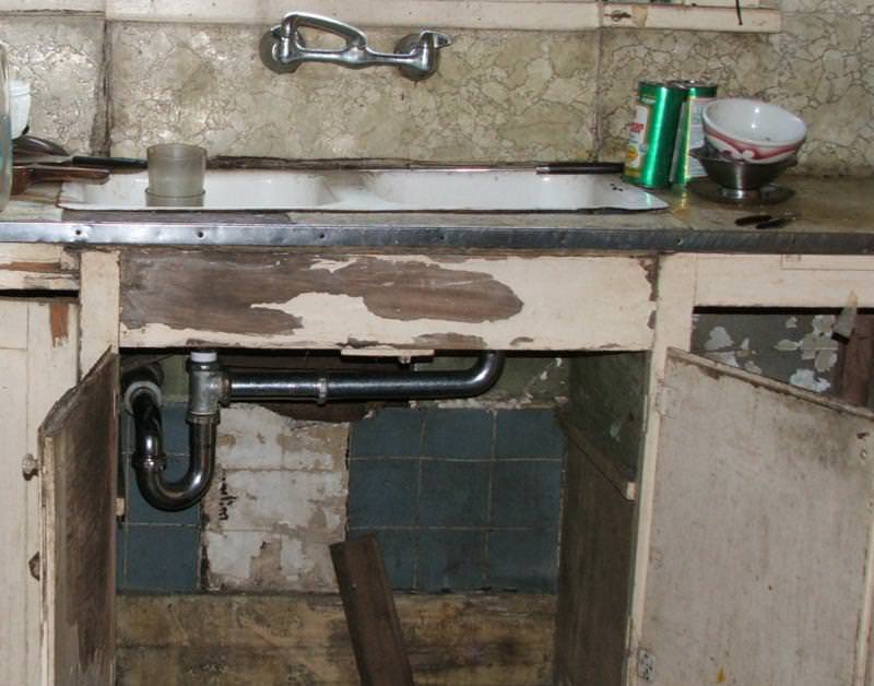 Really nasty kitchen sink cabinet