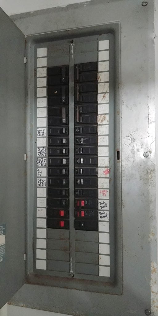 Split Bus Electrical Panels—No Main Breaker.